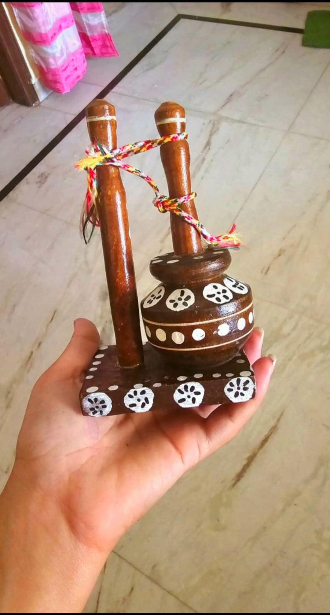 Wooden matki