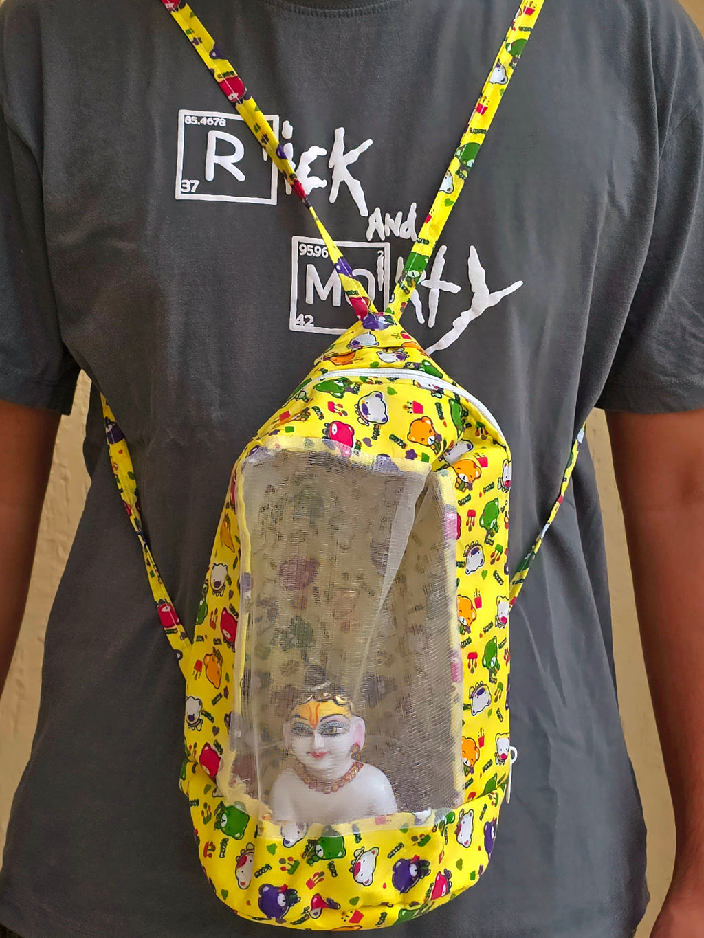 Travel bag for laddu