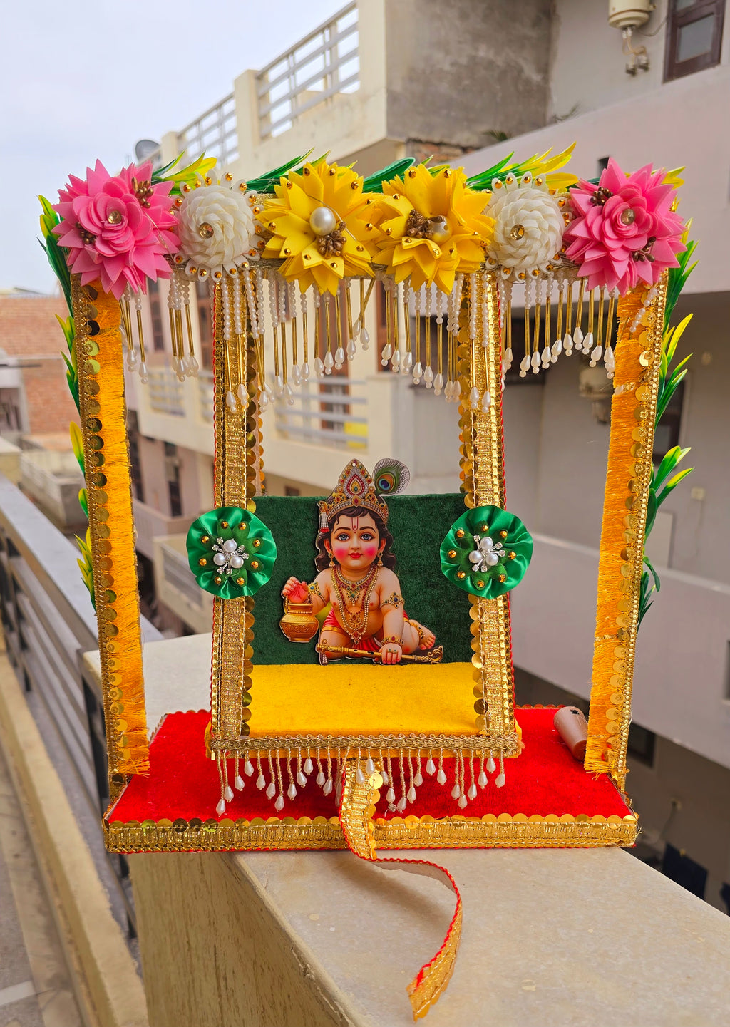 Jhula(0-4no.) With light