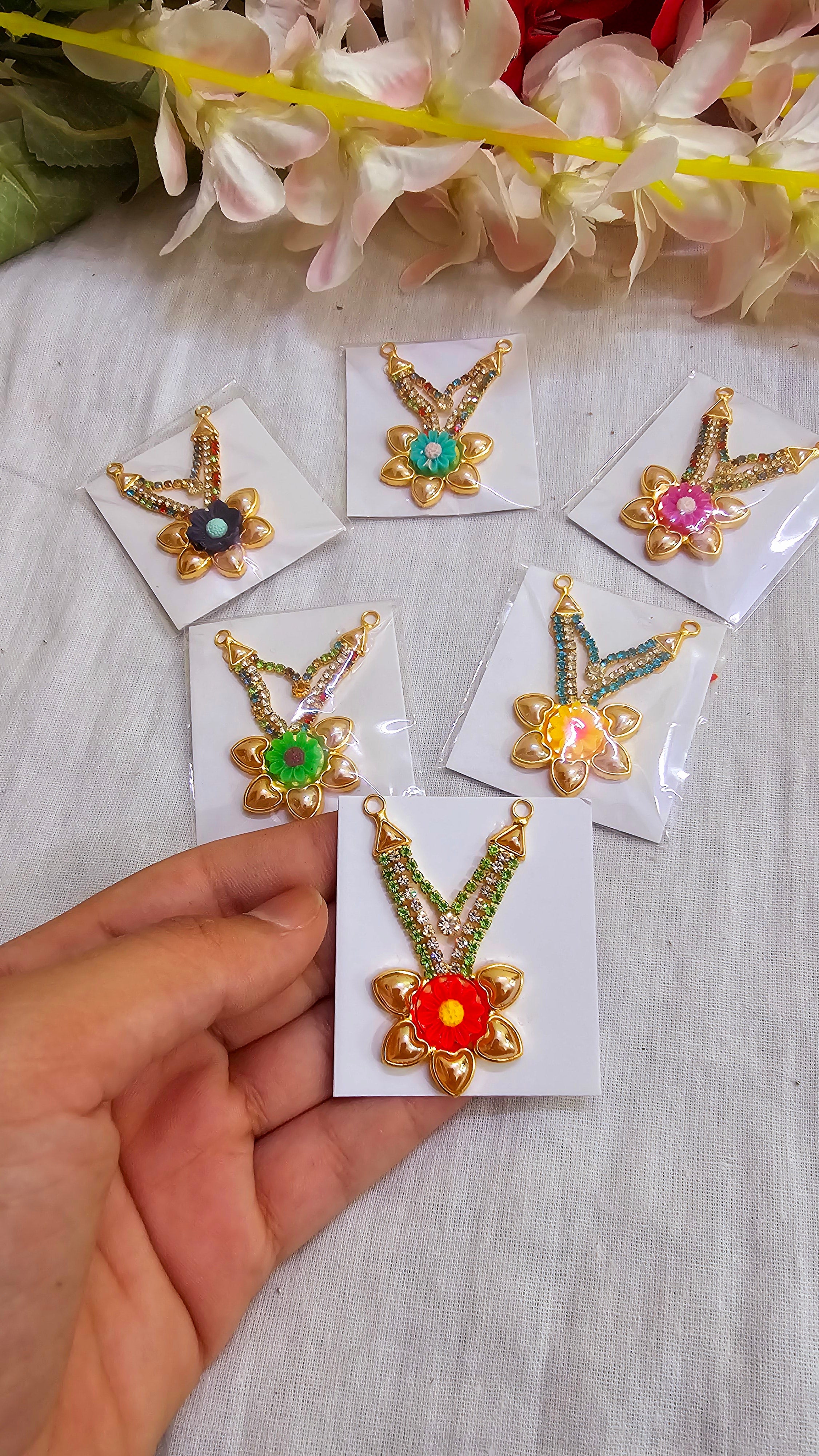 Flower necklace(3-6no.)