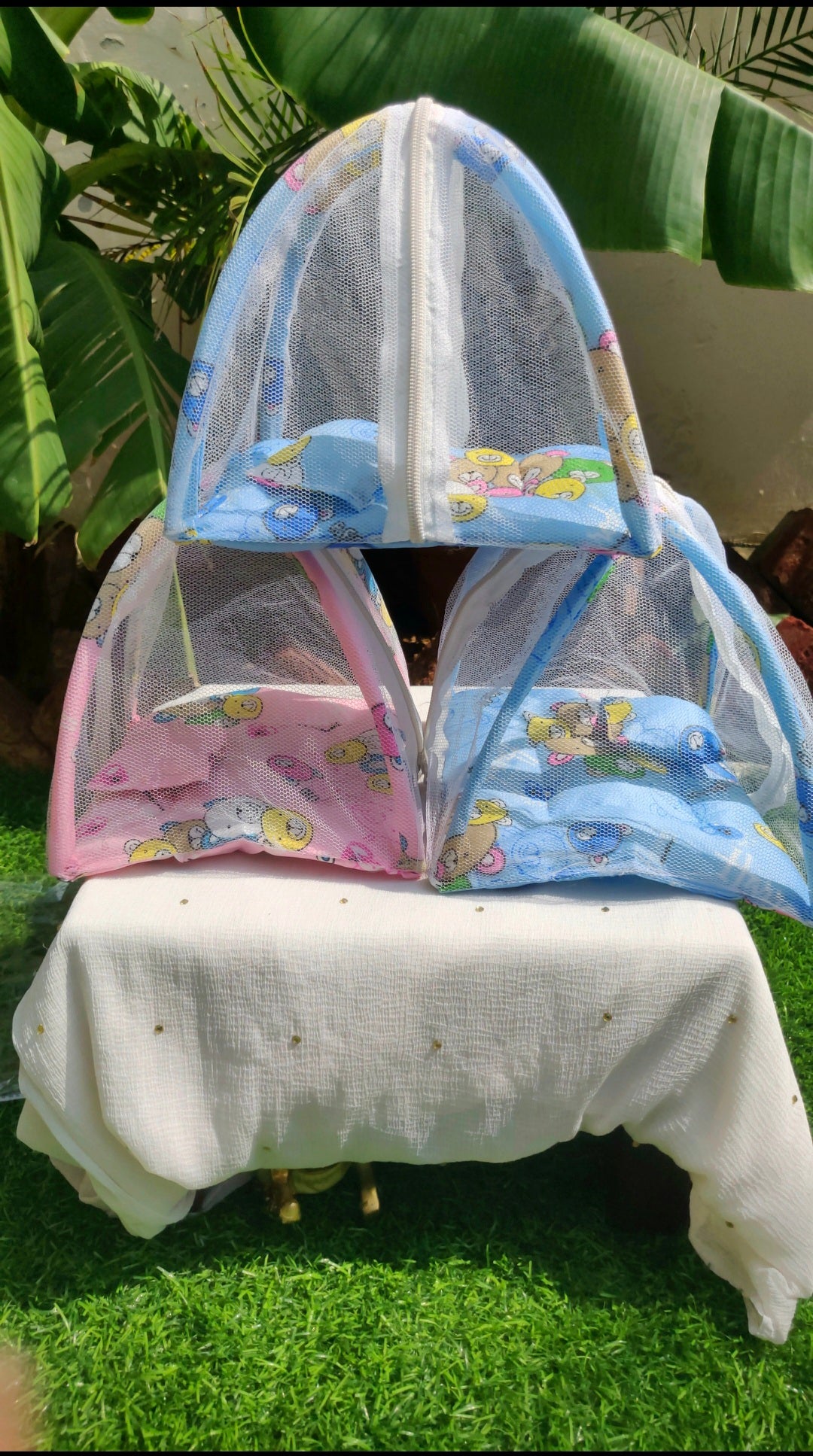 Mosquito net (macchardani)