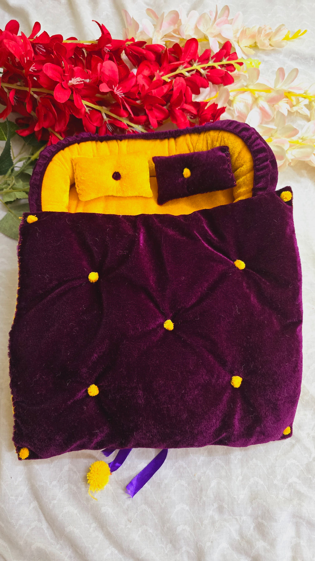 Velvet bed
